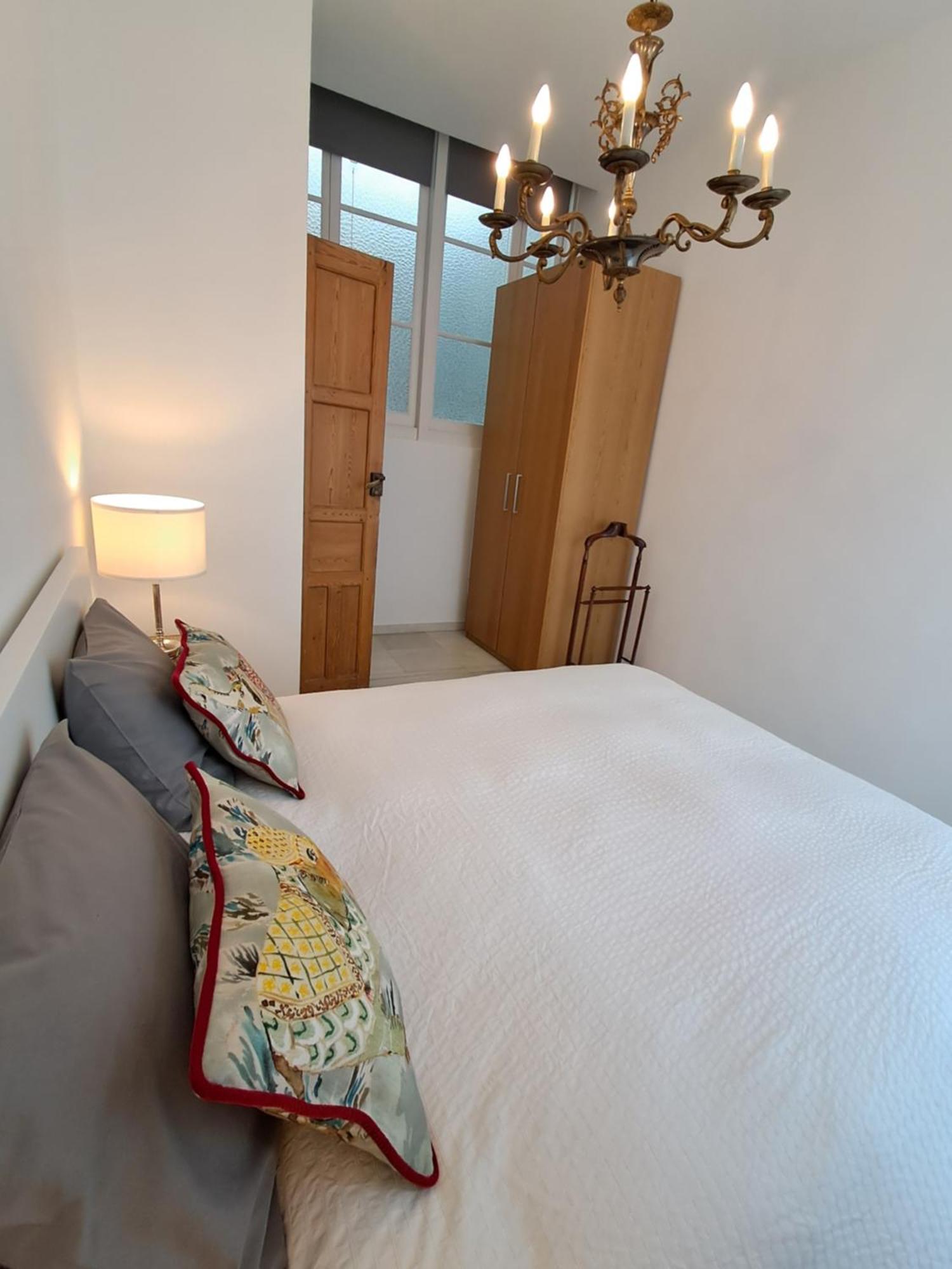 Apartamentos Almirante Hoyos Séville Extérieur photo